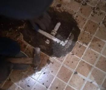 阿克苏地卫生间漏水维修公司为您分享下卫生间渗水如何处理及注意事项